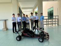 Sinh viên bảo vệ đề tài Nghiên cứu Khoa học