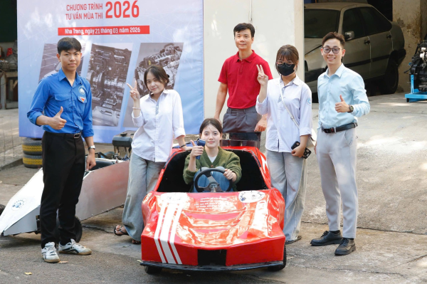 CHÀO ĐÓN CÁC BẠN HỌC SINH THPT LỘC AN (LÂM ĐỒNG) ĐẾN VỚI KHOA ĐỘNG LỰC VÀ Ô TÔ!