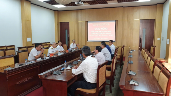 THÚC ĐẨY HỢP TÁC ĐÀO TẠO NGUỒN NHÂN LỰC GIỮA TRƯỜNG ĐẠI HỌC NHA TRANG VÀ CÔNG TY CỔ PHẦN TÂN CẢNG – CÁI MÉP THUỘC TỔNG CÔNG TY TÂN CẢNG SÀI GÒN
