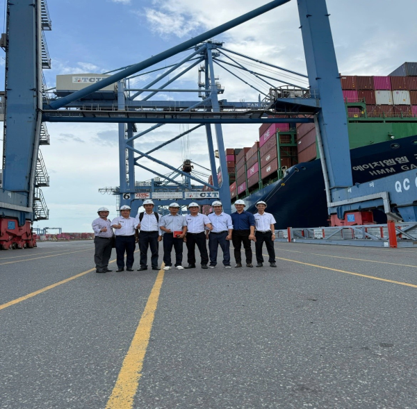 THÚC ĐẨY HỢP TÁC ĐÀO TẠO NGUỒN NHÂN LỰC GIỮA TRƯỜNG ĐẠI HỌC NHA TRANG VÀ CÔNG TY CỔ PHẦN TÂN CẢNG – CÁI MÉP THUỘC TỔNG CÔNG TY TÂN CẢNG SÀI GÒN