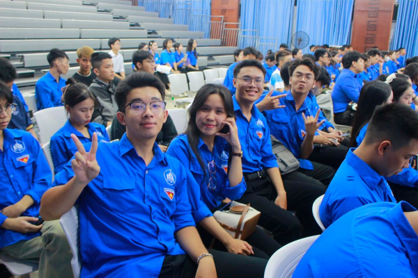 Chào mừng tân sinh viên K67 - Khoa Kỹ thuật Giao thông