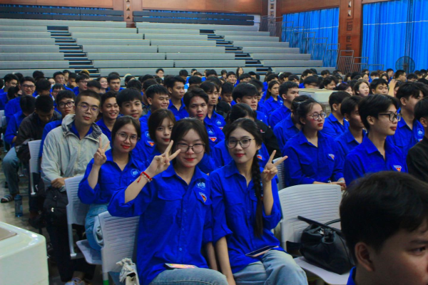 Chào mừng tân sinh viên K67 - Khoa Kỹ thuật Giao thông